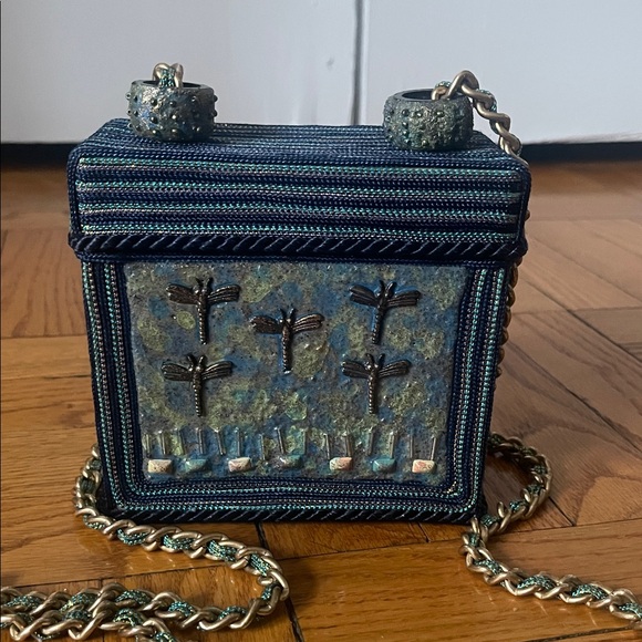 Mary Frances Vintage Teal Dragon Fly Embellished Mini Box Bag - Picture 4 of 14
